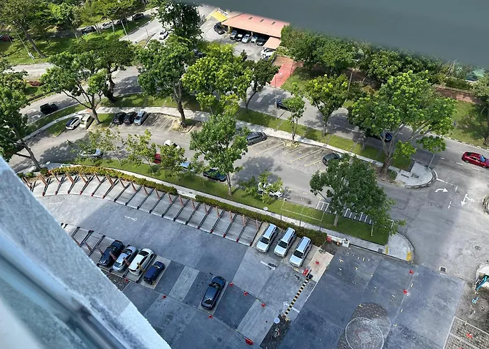 Mansion One L 10Pax 3R2B L Seaview L Gleneagles L Georgetown