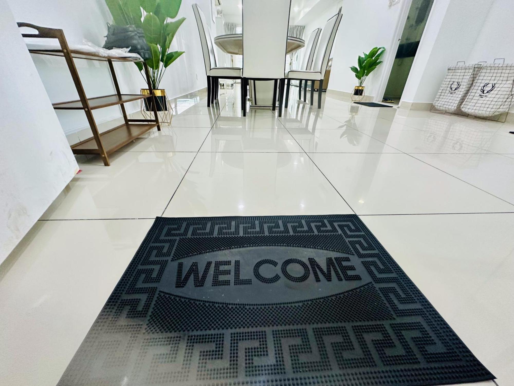 Mansion One L 10pax 3r2b L Seaview L Gleneagles L Apartment
