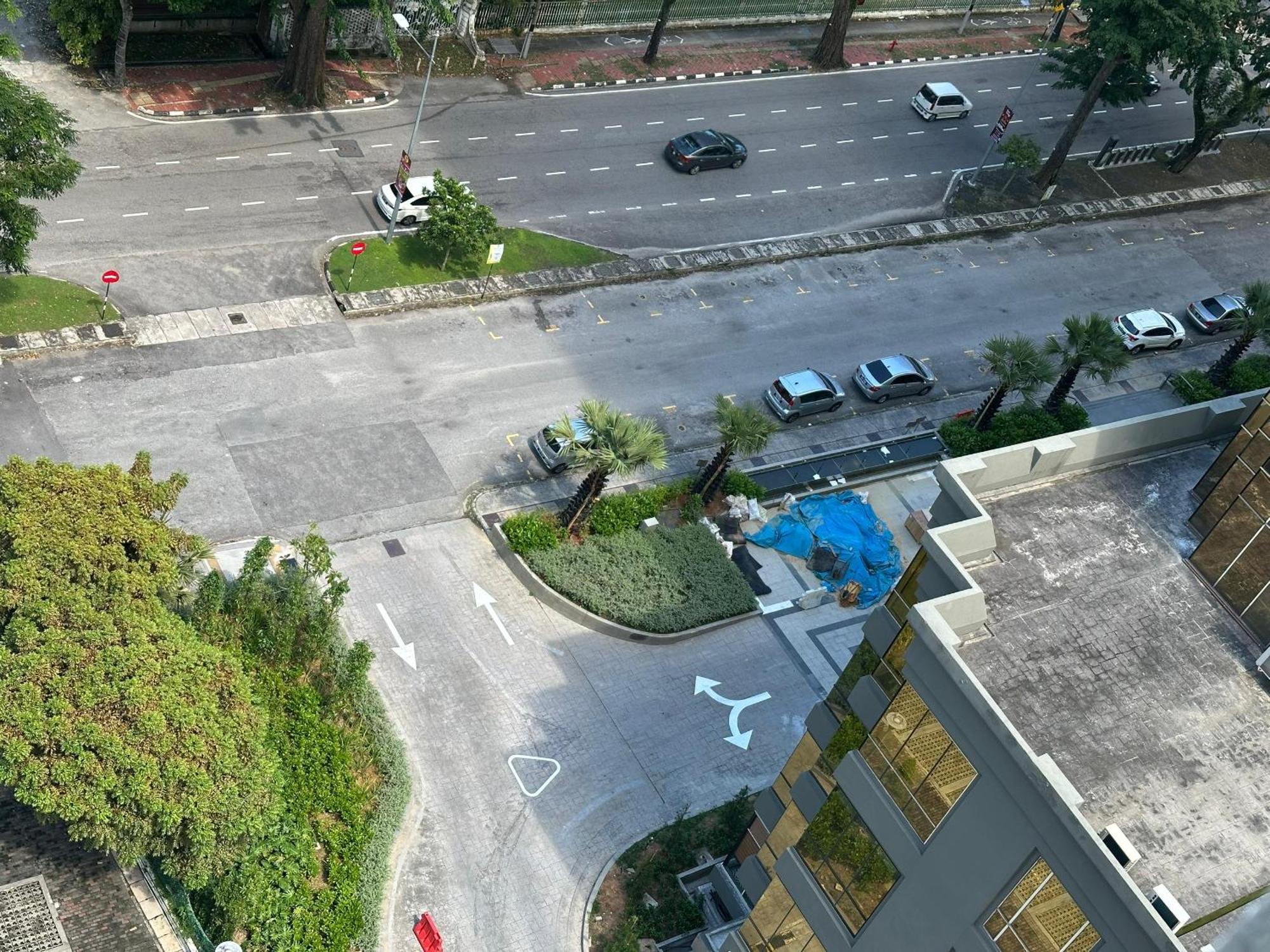 Mansion One L 10pax 3r2b L Seaview L Gleneagles L Apartment George Town