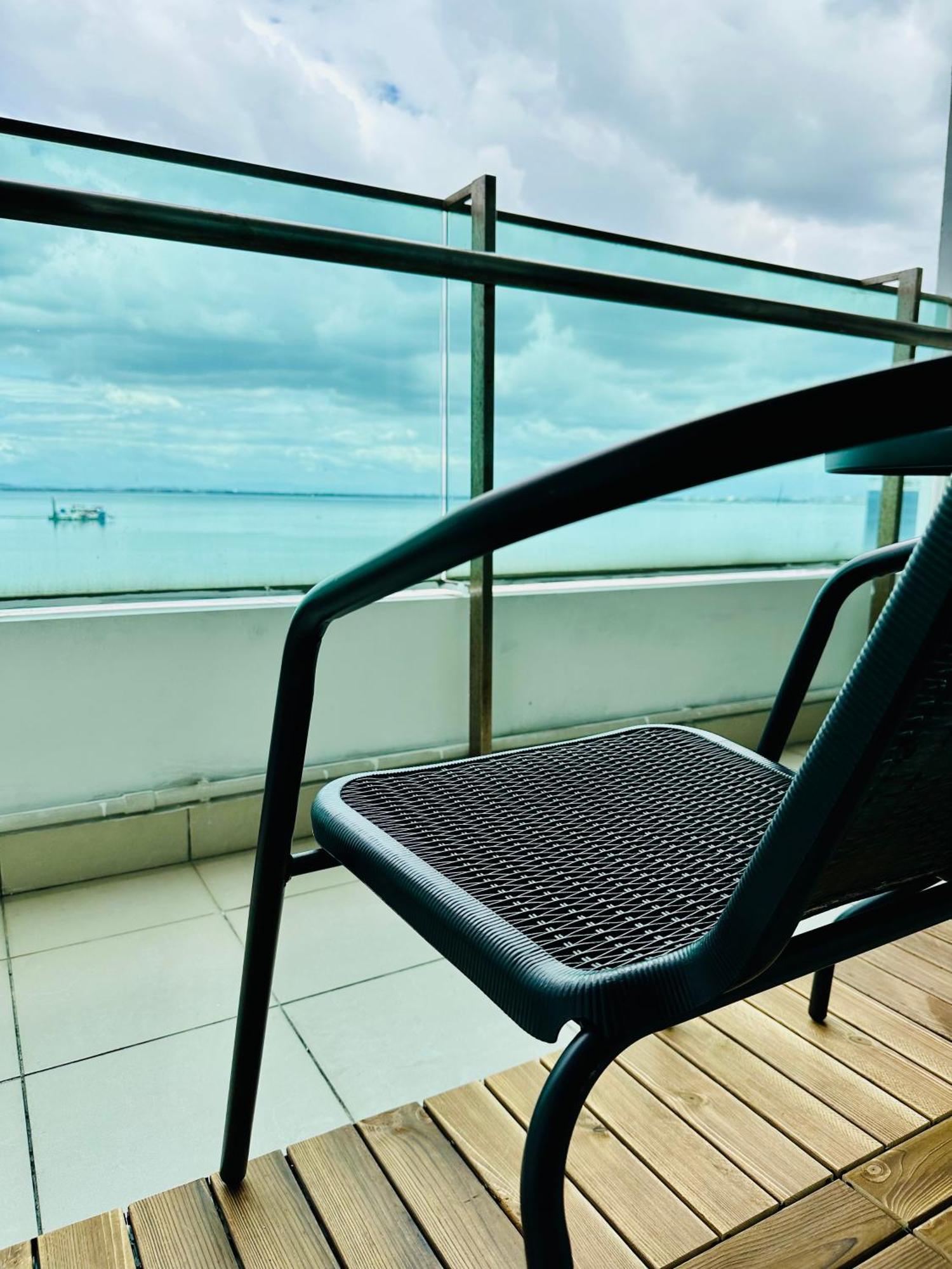 Mansion One L 10pax 3r2b L Seaview L Gleneagles L George Town